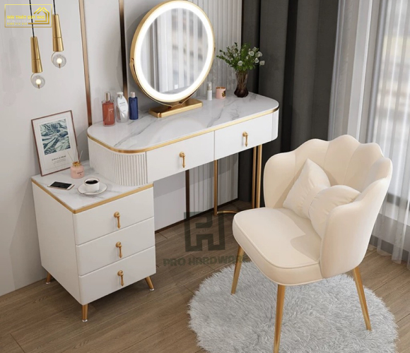 BÀN NHỰA TRANG ĐIỂM TD028