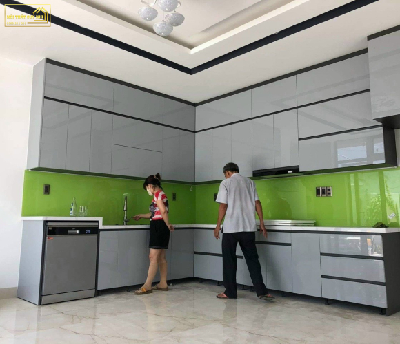 TỦ BẾP NHỰA PICOMAT PHỦ ACRYLIC TBA016