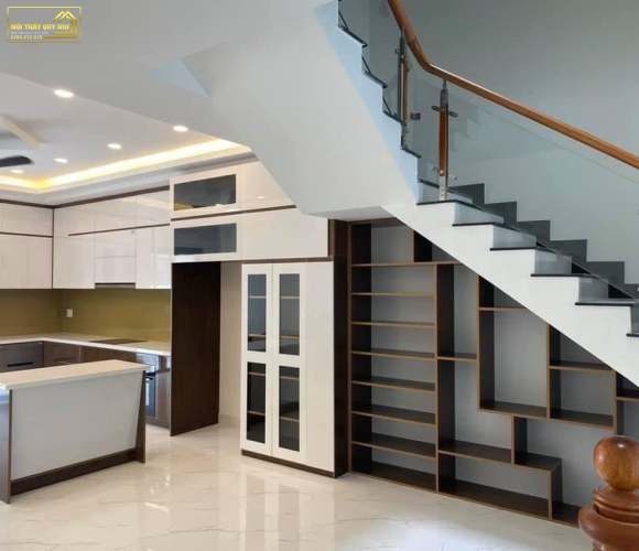 Mẫu Gầm Thang Nhựa Vincoplats 08